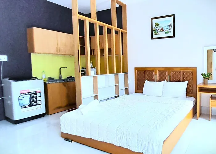 Love Hotel & Apartments
